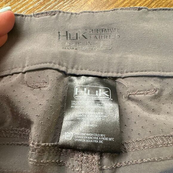 HUK Shorts Large Men's Gray Next Level Quick-Drying Performance Fishing Shorts - Picture 7 of 10